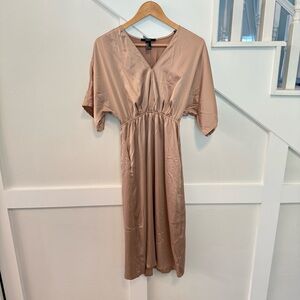 Forever 21 Tan Midi Dress  Short Sleeves size SP